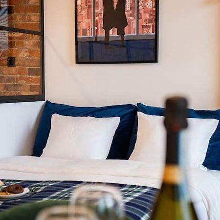 Chic Apartment In Historic Koneser Area Варшава Екстериор снимка