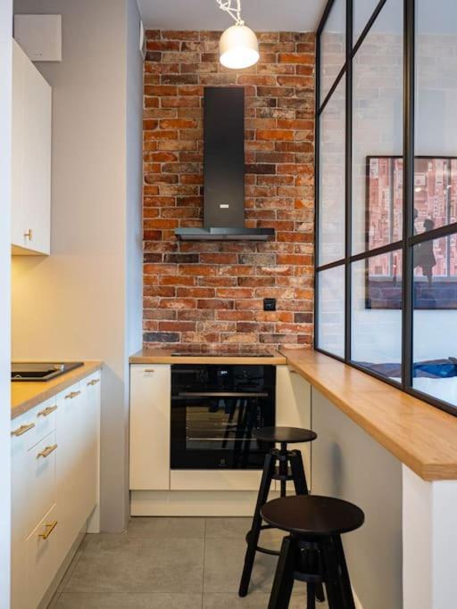 Chic Apartment In Historic Koneser Area Варшава Екстериор снимка