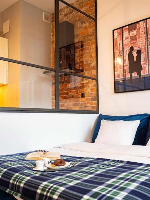 Chic Apartment In Historic Koneser Area Варшава Екстериор снимка