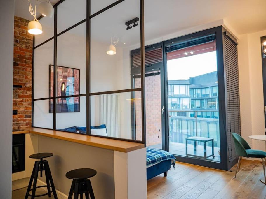 Chic Apartment In Historic Koneser Area Варшава Екстериор снимка